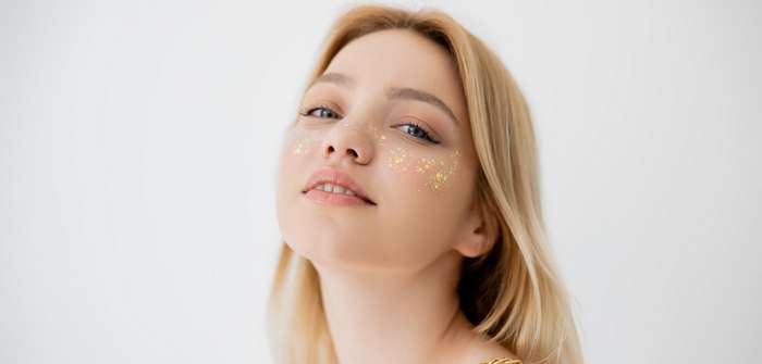 Make-up und junge Menschen: Schminken sich wirklich nur die Mädchen? ( Foto: Adobe Stock - LIGHTFIELD STUDIOS )