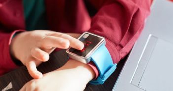 Kinder-Smartwatch-Vergleich 2023: Top-Modelle mit/ohne GPS für den (Foto: AdobeStock - sementsova321 145331070)