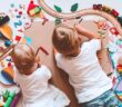 Montessori Spielzeug: Merkmale, Materialien und was damit gefördert wird (Foto: AdobeStock - 288790550 nataliaderiabina)
