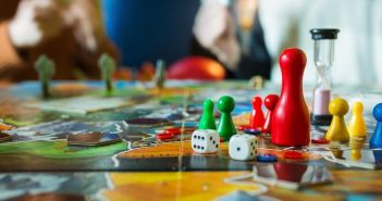 Spiele & Puzzle erleben beeindruckendes Wachstum trotz schwieriger (Foto: AdobeStock - oleg_ermak 232546104)